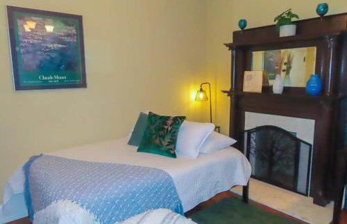 The Nook on Neil Walkable 3BR - Foto 28