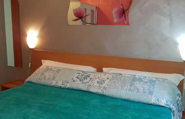 Român Holidays Hostel - Foto 18