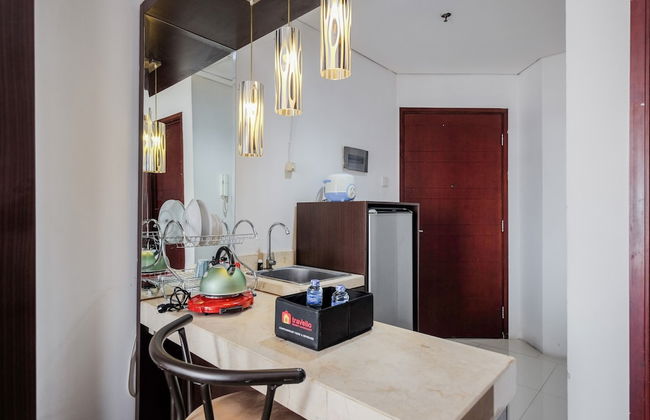Scenic And Homey Studio Apartement At Mangga Dua Residence - Photo 11