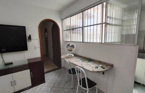 Seu Apto Centro 7 Excelente Local 5 Camas Até 6 Pessoas 2Q Ar Cond Geladeira Fogao TV Bem Simples Econômico - Foto 27