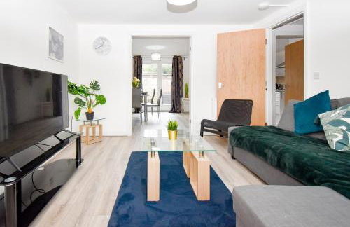 Milton Keynes 5BR Contractor house, families/ groups welcome. - Photo 26