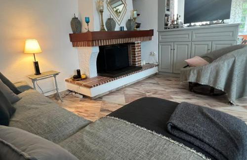 Sea front house & garden, Oropos - Foto 8