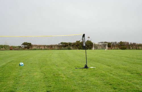 Naut Retreat, The Big Barn - Spacious & cosy cottage, walk to Porthcurno beach, Pedn Vouder & Minack Theatre - Photo 59