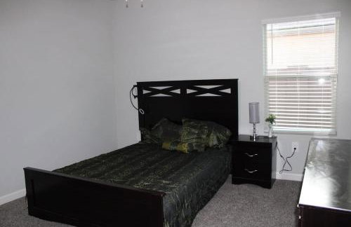 Modern Desert Retreat w AC & Mountain Views - Foto 14