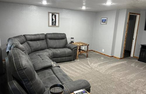 Cozy Home Between Zion & Bryce - Photo 3