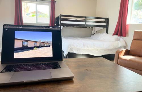 Lux Private Home - Pool, Billiards, 8 Smart TVs, Board Games, Cotton Bedding - The Stone Sanctuary at McCullough Hills Trailhead - Foto 61