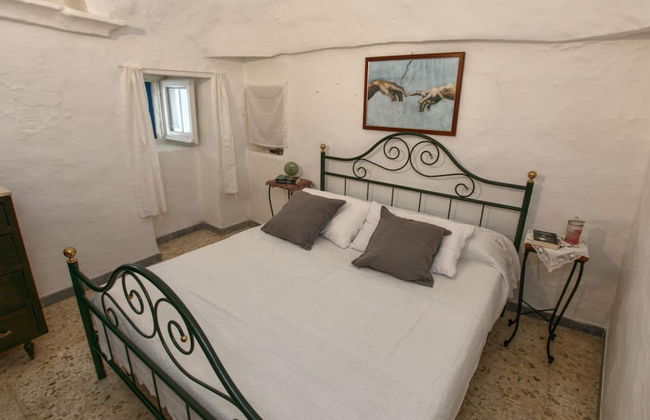 Typical Trullo with Conical Roof in Excellent Area near Sea - Foto 2