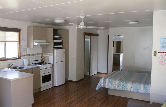 Torrumbarry Weir Holiday Park - Photo 14