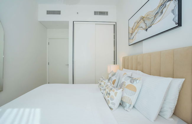 Luxury Brand New 2BR Apt at Dubai Hills - Photo 3