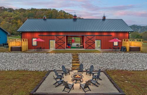 New Barndo/Red River Access/King Beds/Hot Tub - Foto 27