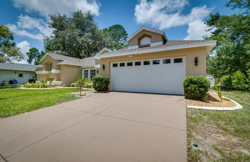 Family Getaway with Games and Pool in Spring Hill - Foto 37