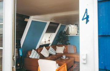 Jones Beach Houseboat - Photo 11