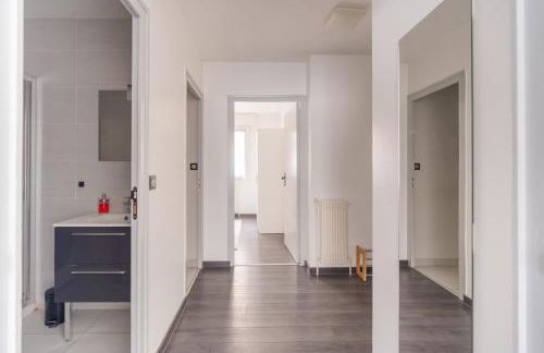 Escapade Confort au Cœur de la Ville Cosy&Moderne - Photo 17