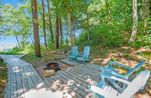 Jacobia Lakefront Retreat - Photo 29