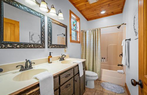 Brow Bella - Mt Views, Hot Tub & Porch - Foto 10