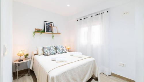 Descubre Granada Piso en el Centro de la Ciudad - Foto 2