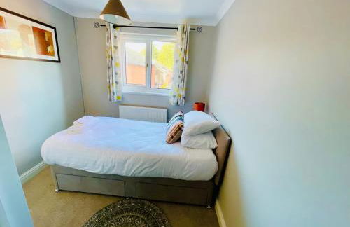 Tanglewood Close, 3 Bedroom house, Abergavenny with private parking, - Foto 15