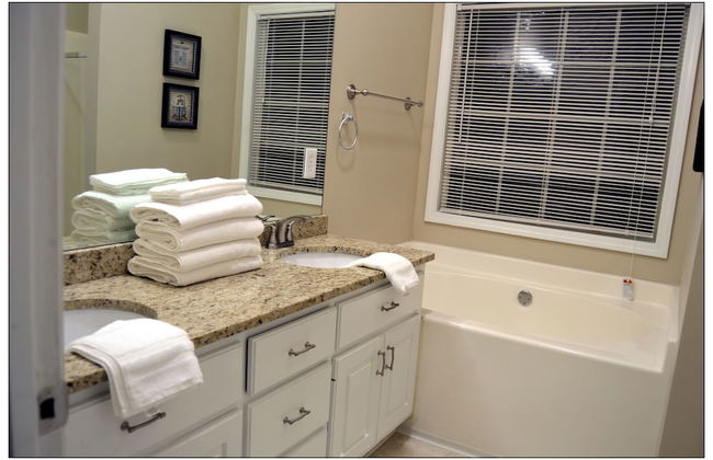 Opis Realty-Spacious Metro Atlanta Home - Foto 23