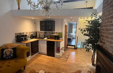 Rooftop One-Bedroom Apartment Near East Midlands Airport - Foto 2