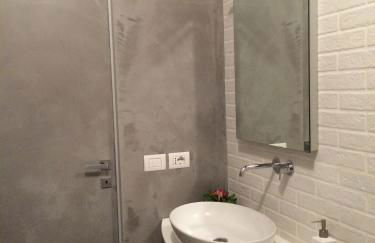 Cozy Apartment in Paolo Sarpi with balcony - Photo 17