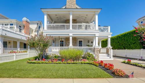 Spacious Avalon Beach House - 2 Blocks to Water! - Foto 2