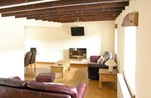 Stabal-y-Gwedd - Photo 5