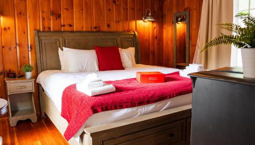 Cottage 10 - King Bed Child Loft w Twin Private Bath Kitchenette Pets Allowed Fee applies - Foto 1