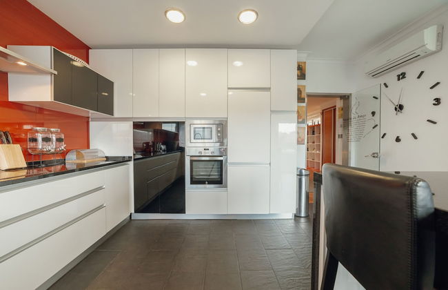 Pool Cinema Villa by Vacationy - Foto 48