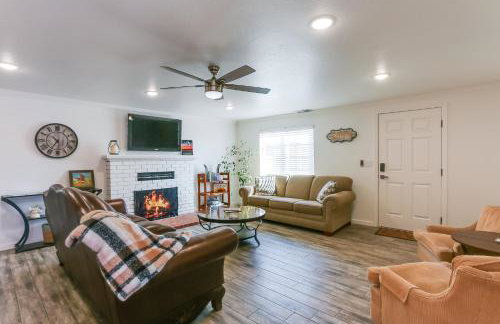 Mtn-View Home with Patio and Grill in Woodlake - Foto 1