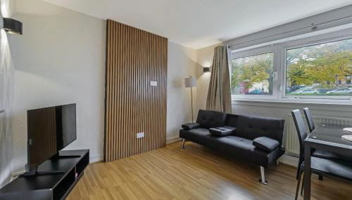 Free Parking - 3 Bedrooms - Sleeps 7 - Airport - Foto 1