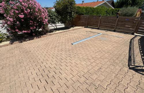 Ô'Bon'Endroit - Piscine, Calme, 20 min Lyon - Foto 5