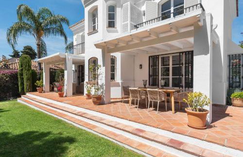 Luxury 3BR House with Private Pool & Stunning Interiors - Foto 17