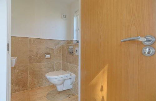 Trewhiddle Retreat V7 by Together Travel - Luxury 3-Bedroom Villa - Foto 28