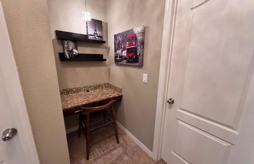 Incrível casa 5BD/5BA com piscina perto da Disney - Foto 30