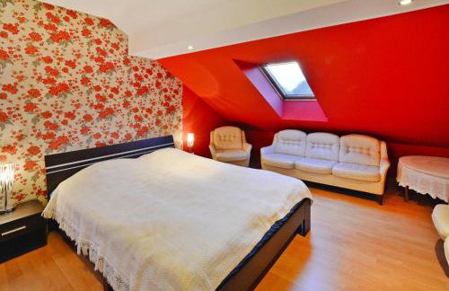 Comfortable lakeside house, private garden - Foto 13