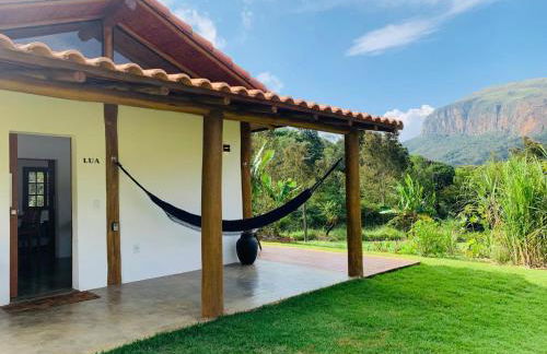 Chale Vale das Cachoeiras - Foto 8