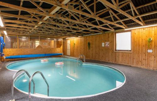 Snug Cotswolds Farm Cottage - The Henloft - Foto 14