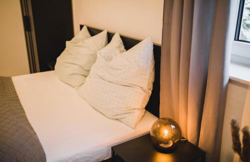 HUGOS Studio Apartment - Photo 22