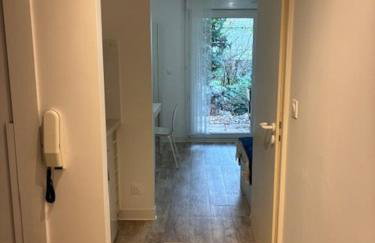 Charming Studio with mini garden - Foto 11