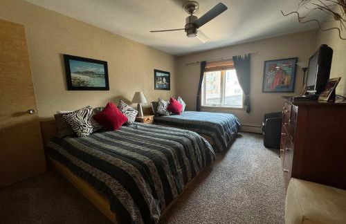 Best location in the heart of lions head, Ski lockers, jacuzzi and pool - Photo 26