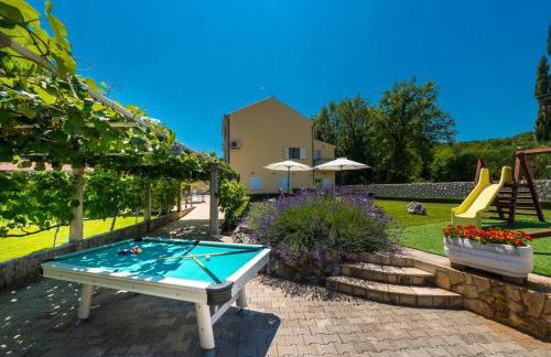 Vila Vergatum-privacy,gym,billiards,table tennis - Foto 19