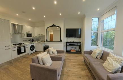 2 bed flat, sleeps 8, driveway, 5 Mins to Brixton - Foto 43