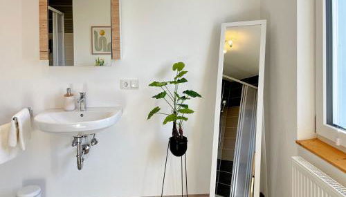 Haus am GoldSteig - Zentral, Ruhig Stadtnah - Top Anbindung - Biergarten und Pizzeria direkt vor der Tür - Foto 5