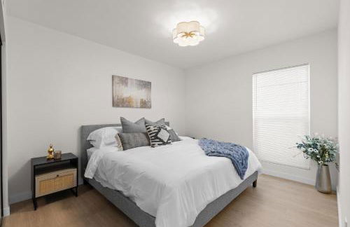 NEW Remodeled Northridge 5 Bedroom Near CSUN & Sherwood Forest - Foto 23