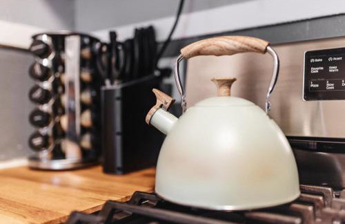 Historic Victorian Gem in UT Downtown Free Parking - Foto 18