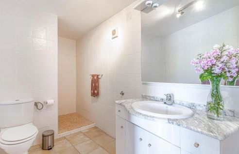 Awesome Home In Pedreguer With Kitchen - Foto 24