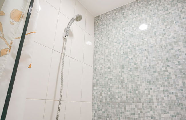 Cozy Stay Studio Apartment at Nine Residence - Foto 6