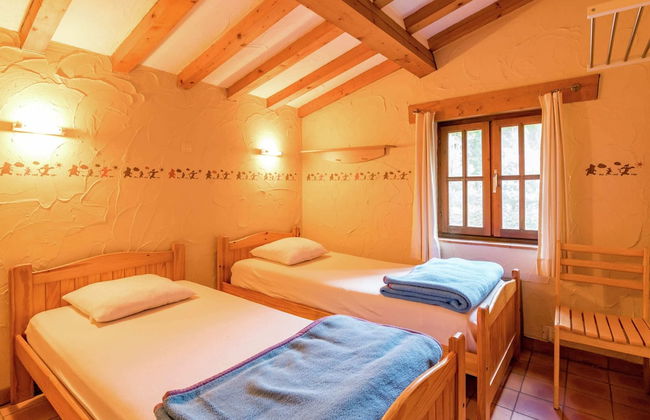 Cosy and Snug Holiday Home With Joint Swimming Pool - Foto 3