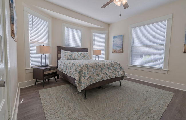 Uptown Cottage 2 Minutes to The Strand and Utmb - Foto 24