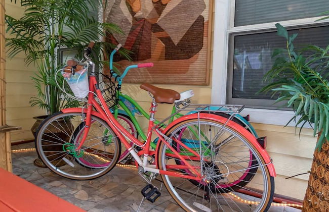 The Secret Garden - The Cottage Near Beach, Shops, Restaurants, Pet Friendly, Close to Lucerne Ave! - Foto 24